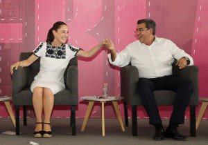 Reconoce Sheinbaum trabajo de Sergio Salomón en Puebla