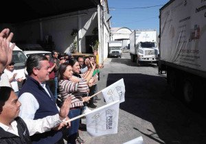 Abandera Gaby Bonilla salida de convoy con más de 35 toneladas de ayuda a Guerrero