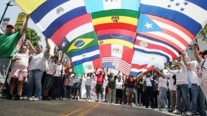Latinos en EE.UU.: una fuerza que impulsa la economía desde el silencio