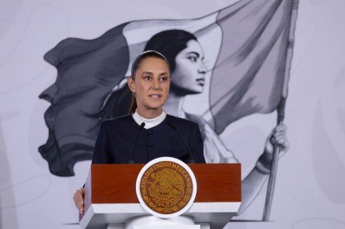 Claudia Sheinbaum env&iacute;a al Congreso de la Uni&oacute;n iniciativa de renuncia a la doble nacionalidad para ocupar cargos de presidencia y gubernaturas