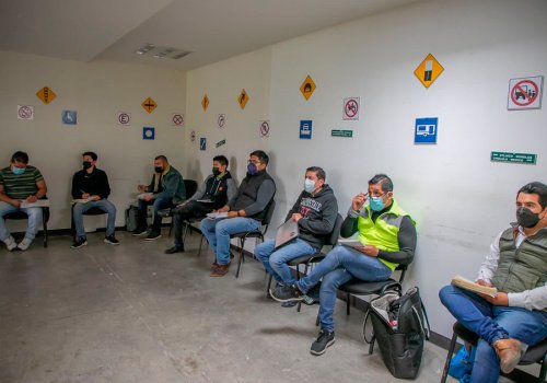 Profesionaliza SMT a 166 transportistas mediante capacitación y adiestramiento