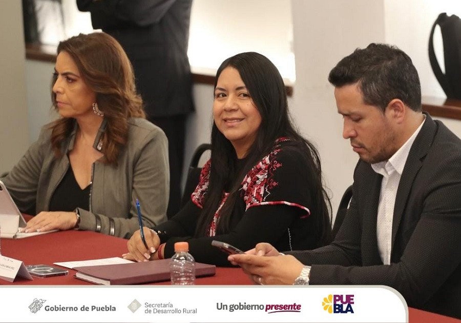 Apertura de ventanillas para apoyo a mezcaleros y cafeticultores