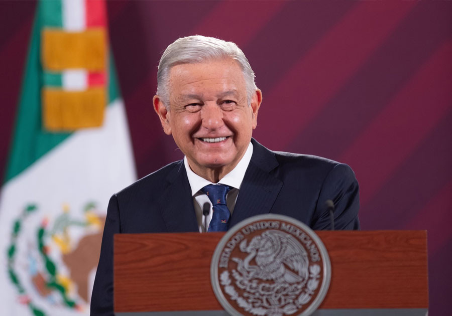 Lilly T&eacute;llez se dio cuenta que no fue la elegida: AMLO