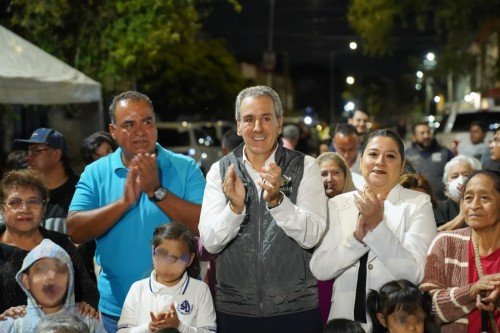 Inaugura Pepe Chedraui modernizaci&oacute;n de luminarias LED en la cabecera auxiliar de San Baltazar Campeche