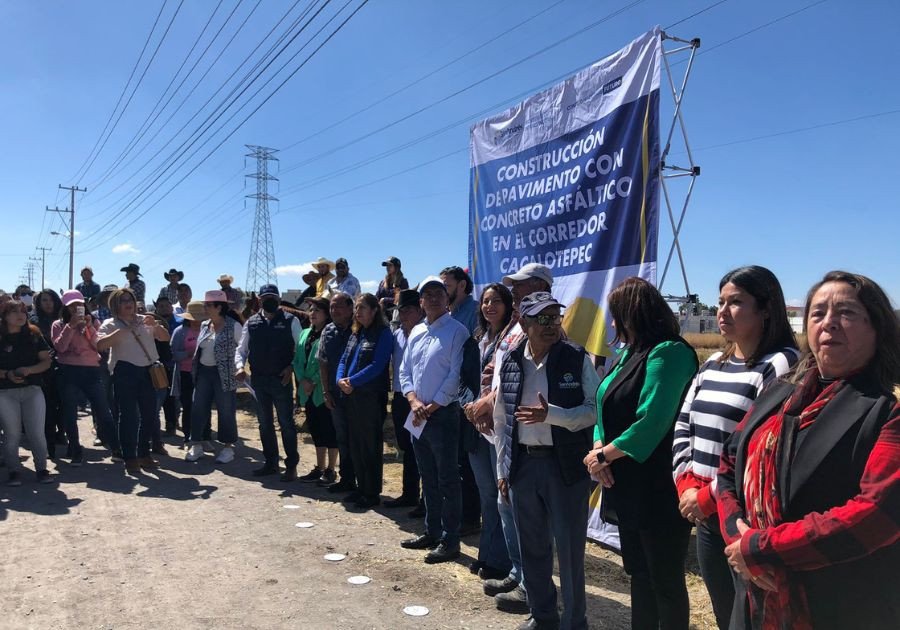 Inicia Edmundo Tlatehui obras de la radial a Cacalotepec