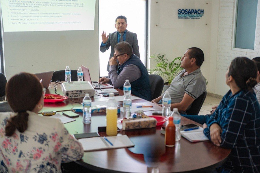 SOSAPACH fortalece su equipo con capacitaciones en Gesti&oacute;n y Evaluaci&oacute;n de Resultados