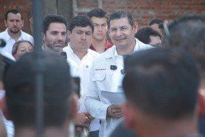 Gobernador Armenta refrenda apoyo a microrregi&oacute;n de Xicotepec y supervisa avance de obras&nbsp;