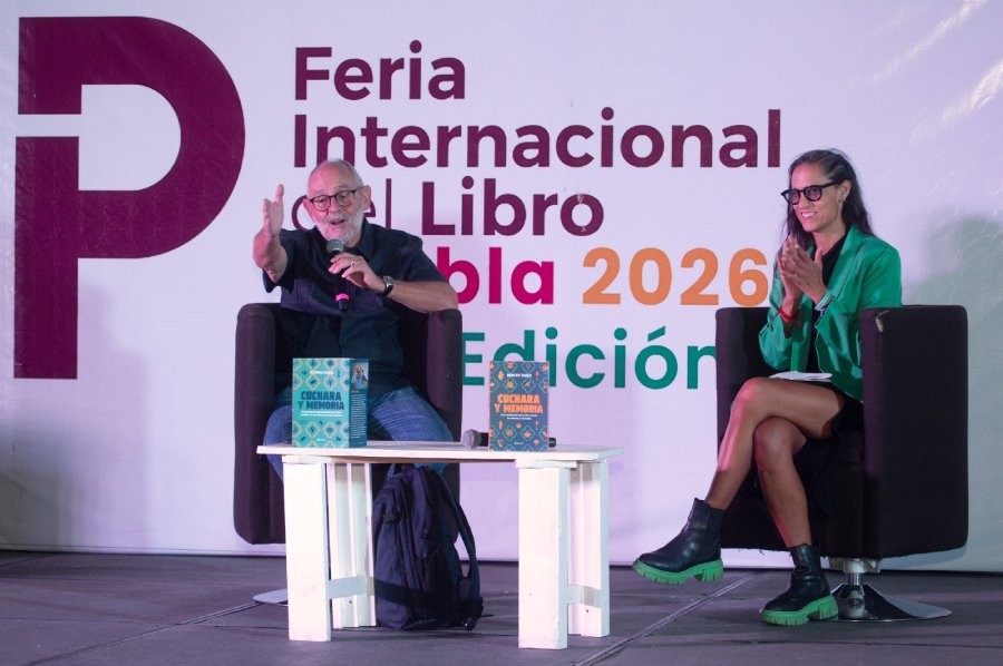 Puebla vive una fiesta de las letras con Xavier Velasco y Benito Taibo
