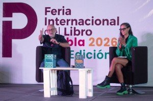 Puebla vive una fiesta de las letras con Xavier Velasco y Benito Taibo