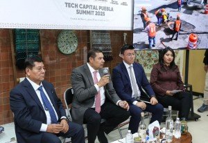Gobierno de Puebla trabaja por un estado conectado, seguro y sin corrupción: Armenta