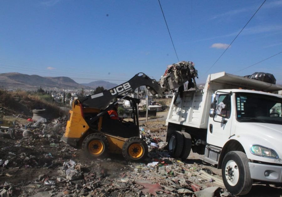 Retiran 13.2 toneladas de desechos en terreno de Lomas de San Ramón