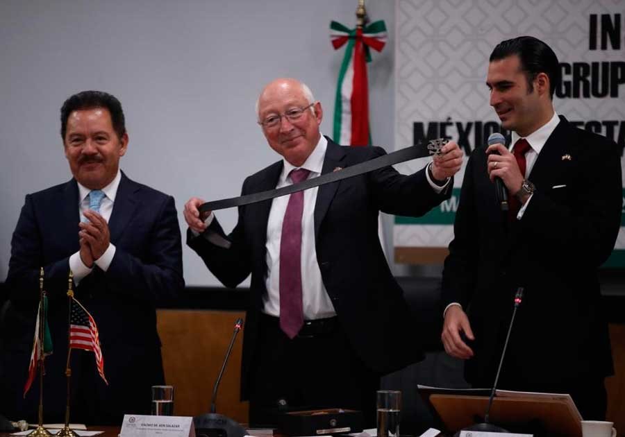 Buscan México y EU quebrar redes de traficantes de migrantes: Salazar