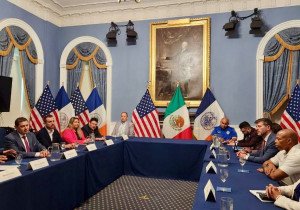 Impulsará Armenta diputación migrante e inversiones de paisanos desde EU