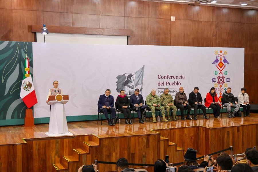 Cumple la Presidenta Sheinbaum con damnificados en Puebla