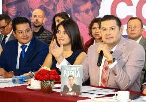 Reactiva Armenta Bolsa de Trabajo, por Amor a Puebla