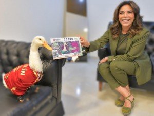 Pato Merl&iacute;n, &iacute;cono viral de los festejos mundialistas, ya tiene su billete conmemorativo de Loter&iacute;a Nacional