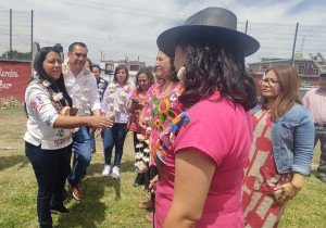 Con insumos y equipo, Gobierno del Estado beneficia a productores de Sierra Nororiental