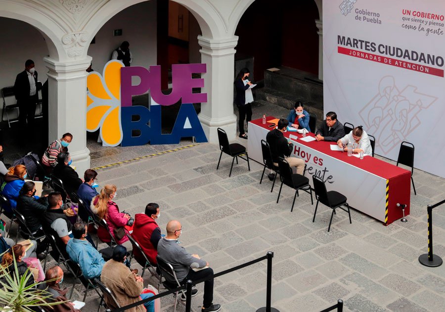 Beneficiarios de &quot;Martes Ciudadano&quot; agradecen apoyos recibidos por el gobernador