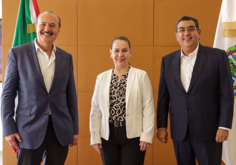 Se reúne Sergio Salomón con secretario general del IMSS
