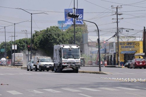Intensifica Gobierno Estatal Barrido Mec&aacute;nico en Puebla Capital