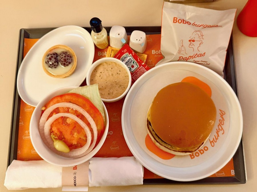Aerom&eacute;xico suma a Bobo Burgers a su oferta gastron&oacute;mica a bordo para pasajeros Premier