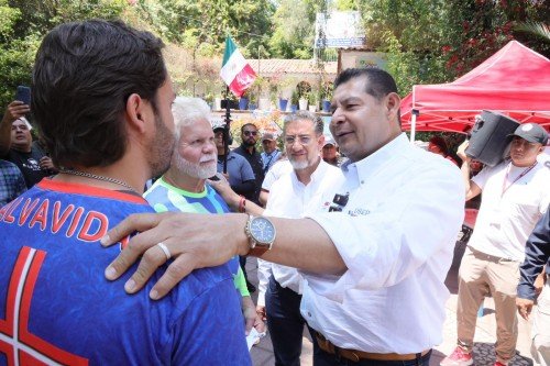 Armenta Mier mantiene cercan&iacute;a con la gente y encabeza por tercer d&iacute;a consecutivo vigilancia para una Semana Santa segura