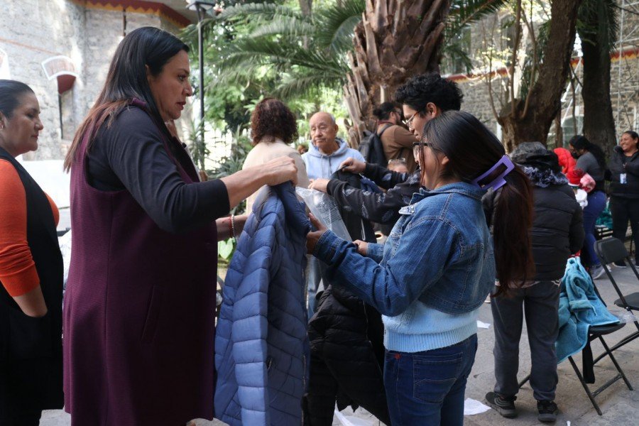 Abriga SEDIF a familias vulnerables con campaña invernal