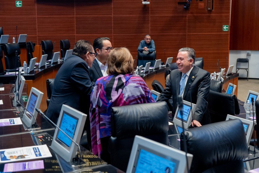 Enrique Inzunza solicita licencia temporal al Senado en medio de pol&eacute;mica medi&aacute;tica