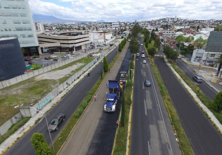 Recta a Cholula Avanza reconstrucción
