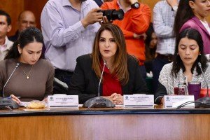 El lunes ser&aacute; una cita con la historia: Congreso perfila reforma para reducir jornada laboral a 40 horas