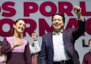 Entregan constancia a Claudia Sheinbaum como coordinadora de los Comit&eacute;s de Defensa de la Transformaci&oacute;n