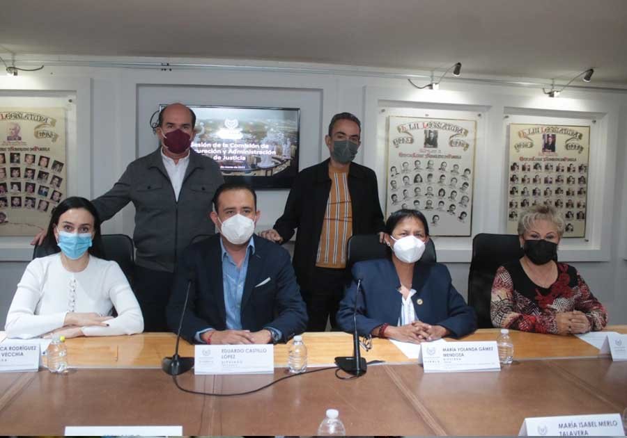 Suprimen el delito de ultraje a la autoridad del Código Penal