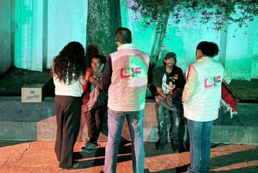 Realiza DIF Puebla Capital recorrido nocturno para canalizar a personas al Dormitorio Municipal