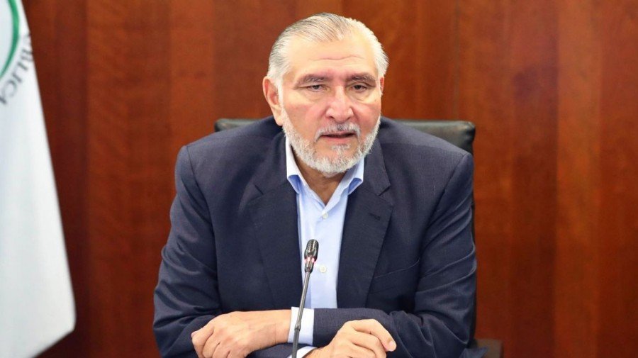 Ad&aacute;n Augusto anuncia salida de coordinaci&oacute;n de Morena