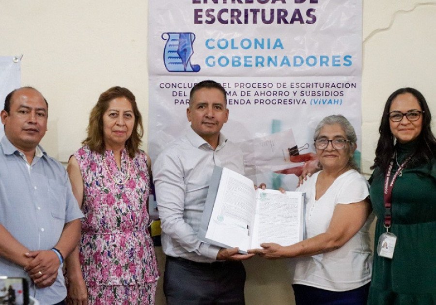 Otorga Sindicatura Municipal certeza jurídica a familias de colonia Gobernadores