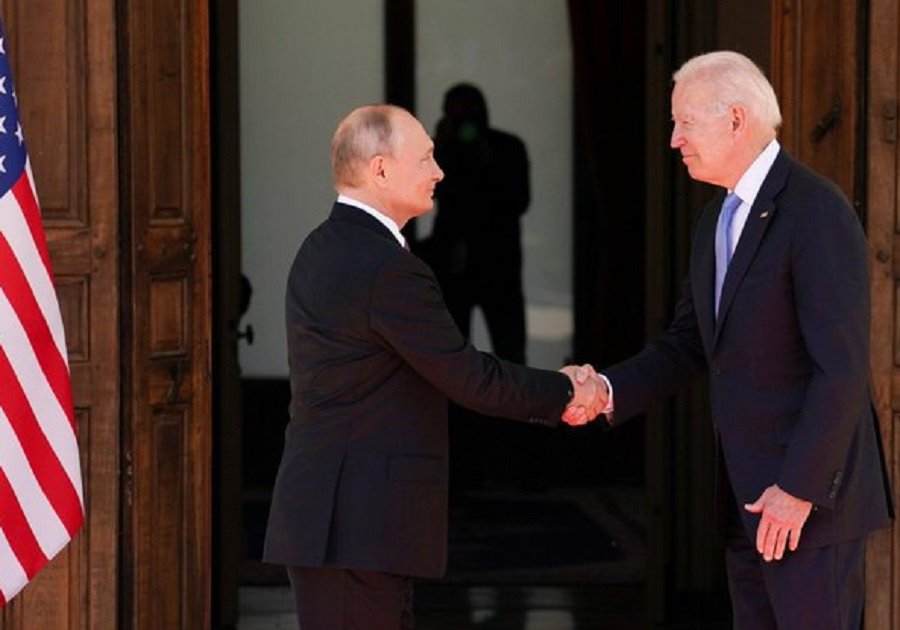 Vladimir Putin y Joe Biden