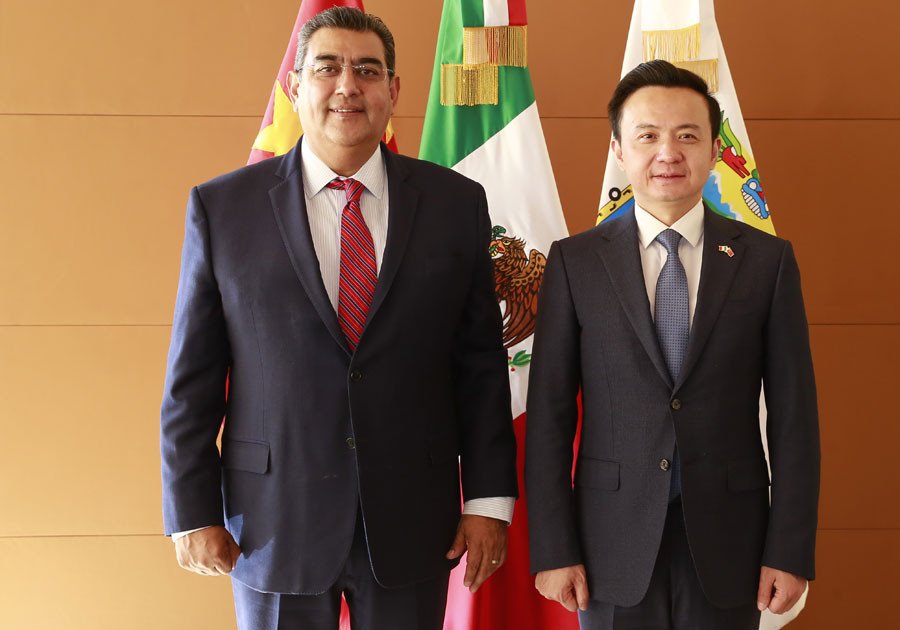 Estrecha gobernador Sergio Salom&oacute;n lazos Bilaterales con embajadores de China y Uni&oacute;n Europea
