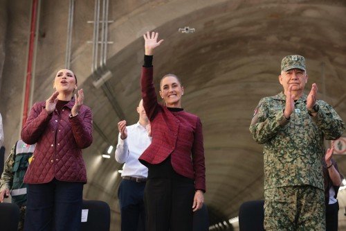 En M&eacute;xico construimos puentes en vez de muros: Claudia Sheinbaum
