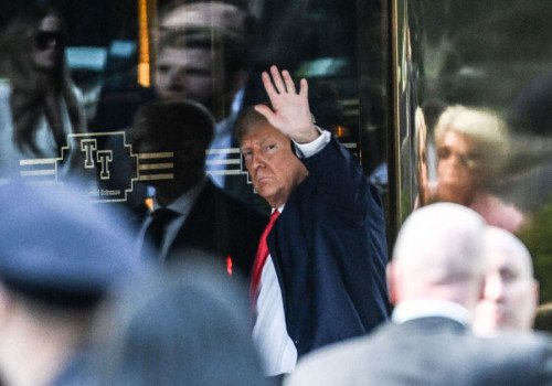Donald Trump se entreg&oacute; a la custodia de la oficina del fiscal de distrito de Manhattan