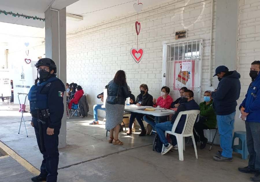 En calma los plebiscitos en Hueyotlipan y Romero Vargas