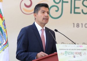 Participa ERP en colocación de bando por fiestas patrias