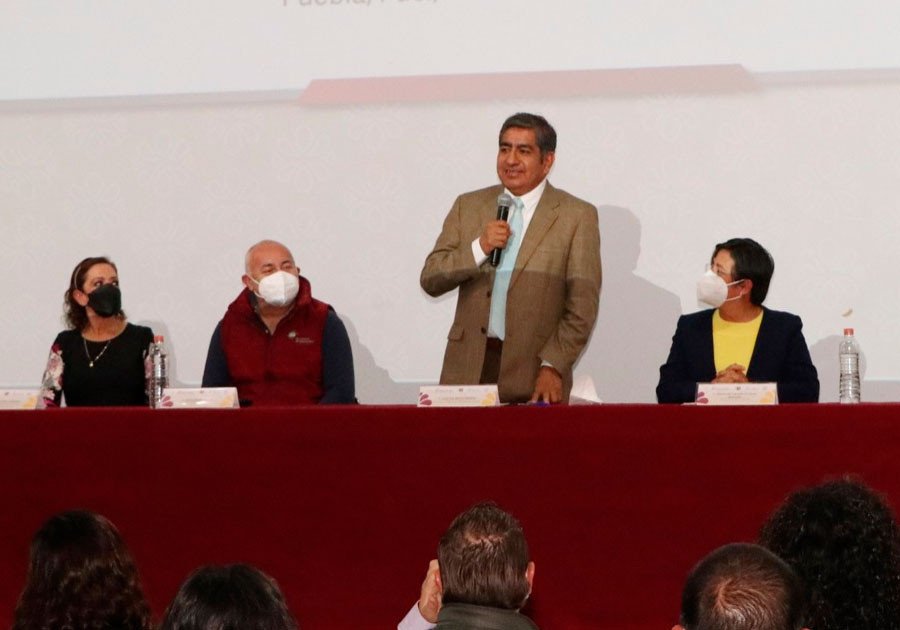 Entrega SEP reconocimientos a 40 docentes de educación especial