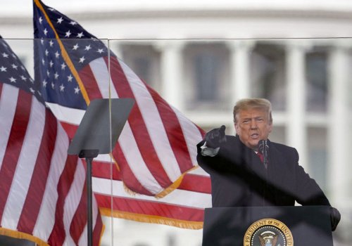 Piden "la cabeza" de Trump