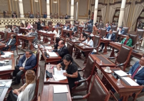 Llega al Congreso reforma de GN; Ad&aacute;n Augusto viene a cabildearla