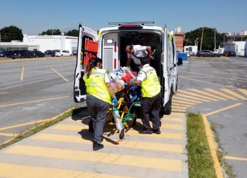 Con ambulancia a&eacute;rea, gobierno garantiza atenci&oacute;n especializada de una joven tras complicaciones por ces&aacute;rea