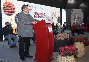 &#039;El campo del estado ya se está moviendo&#039;, sostiene MBH; inaugura Expo Navidad con Sabor a Puebla