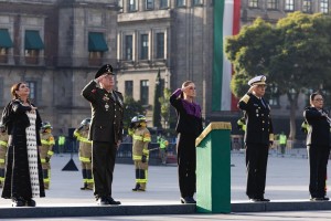 "Los recordamos con el corazón": Sheinbaum encabeza homenaje a víctimas de los sismos