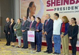 Claudia Sheinbaum presenta a su equipo de precampaña