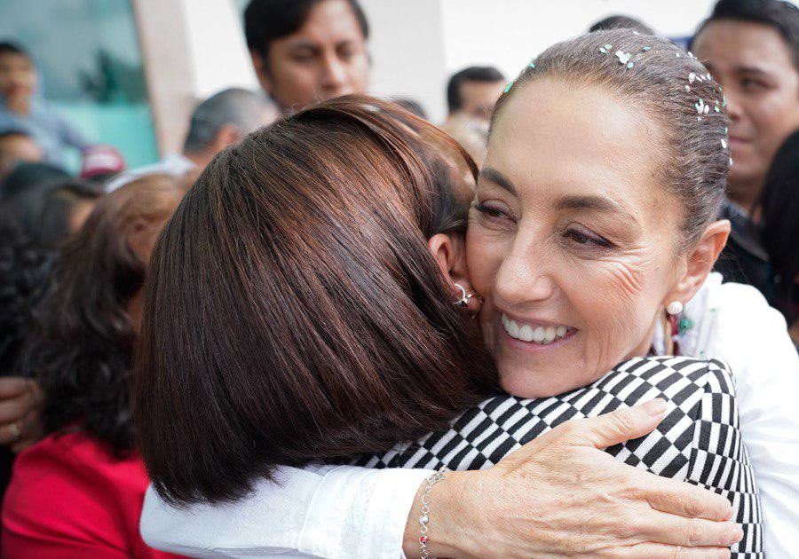 Simpatizantes le dan la bienvenida a Claudia Sheinbaum en Morelia, Michoac&aacute;n