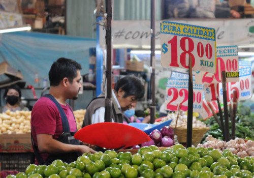 Inflación anual en México alcanza 5.57% en julio, la más alta en 14 meses